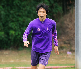 K.ベールスホットV.A. トレーニングウェア広告のイメージ画像